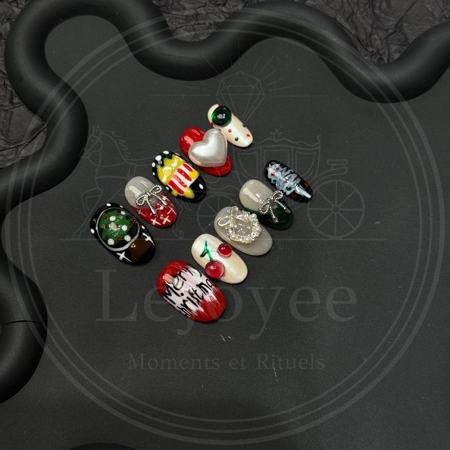 Colorful holiday nail art – Joyful Scribbles press-on nails inspired by handwritten wishes and playful designs.