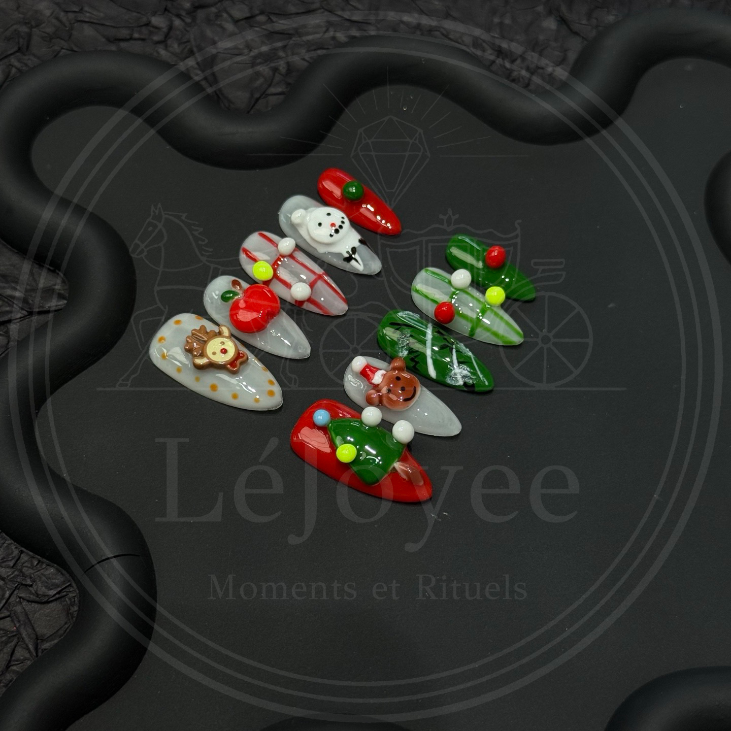 Elegant holiday nail art – Reindeer Waltz press-on nails featuring reindeer motifs and festive colors.